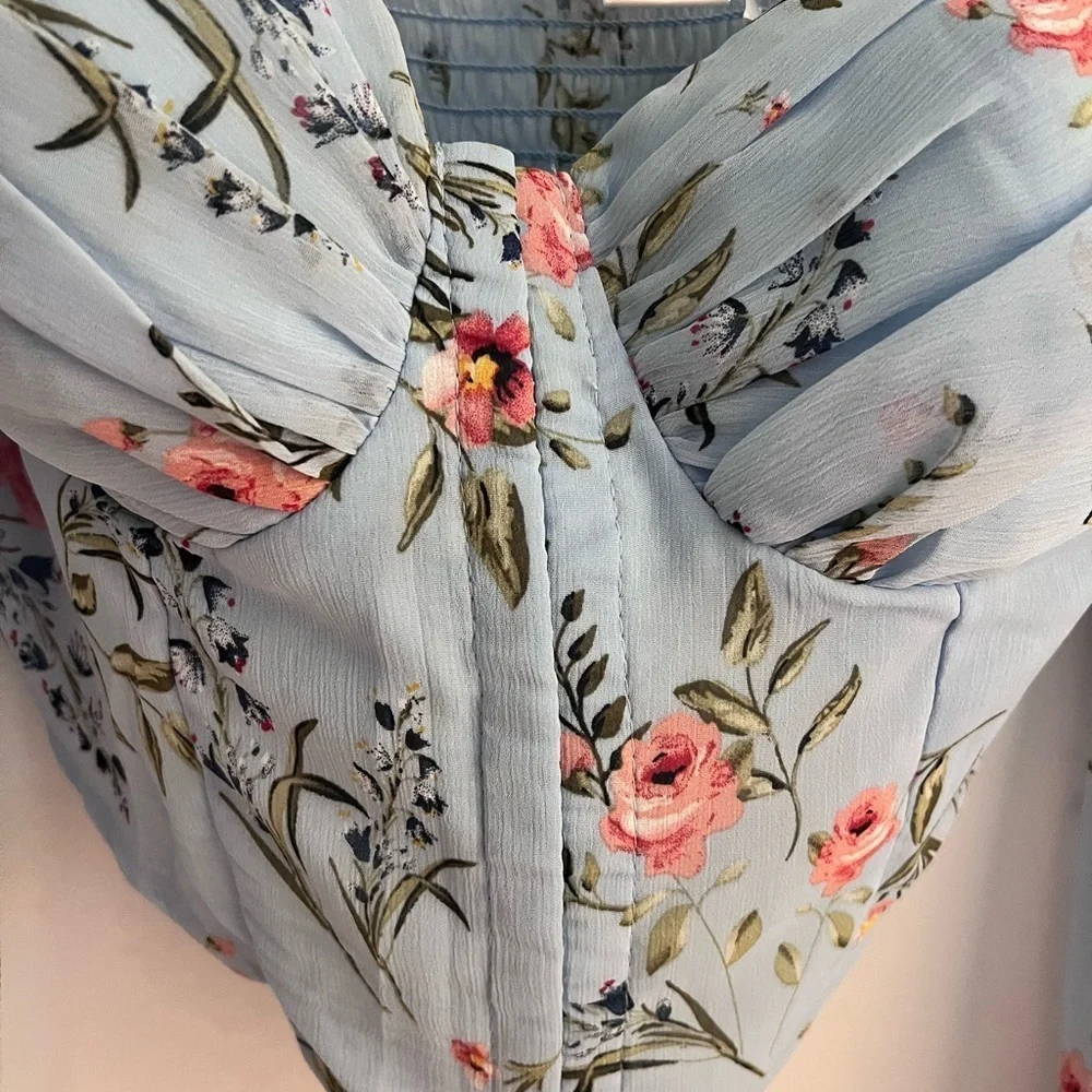 Floral Blue Women's Crop Top Size M. NWT - Picture 9 of 12